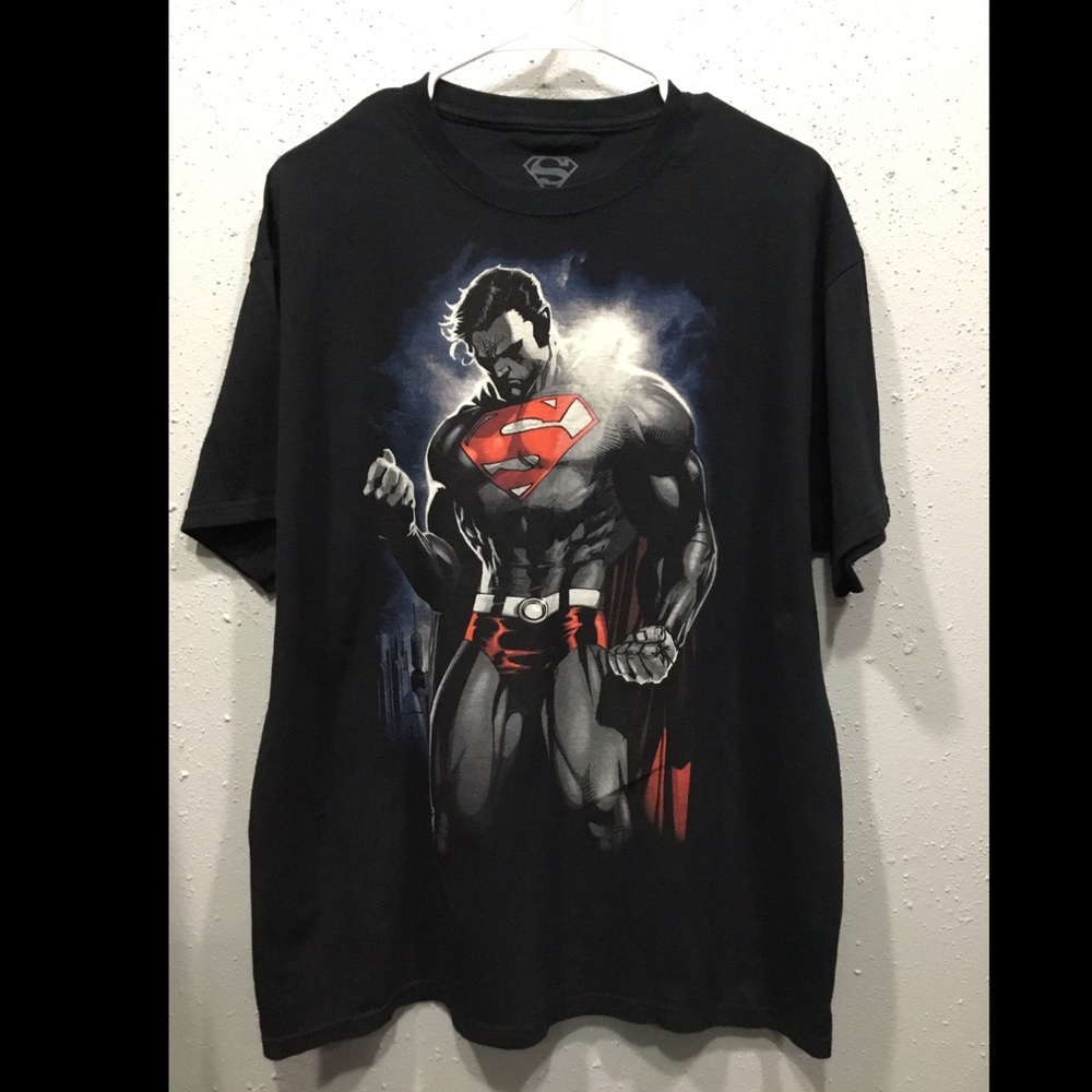 Men’s DC Comics Superman Shirt (XL)